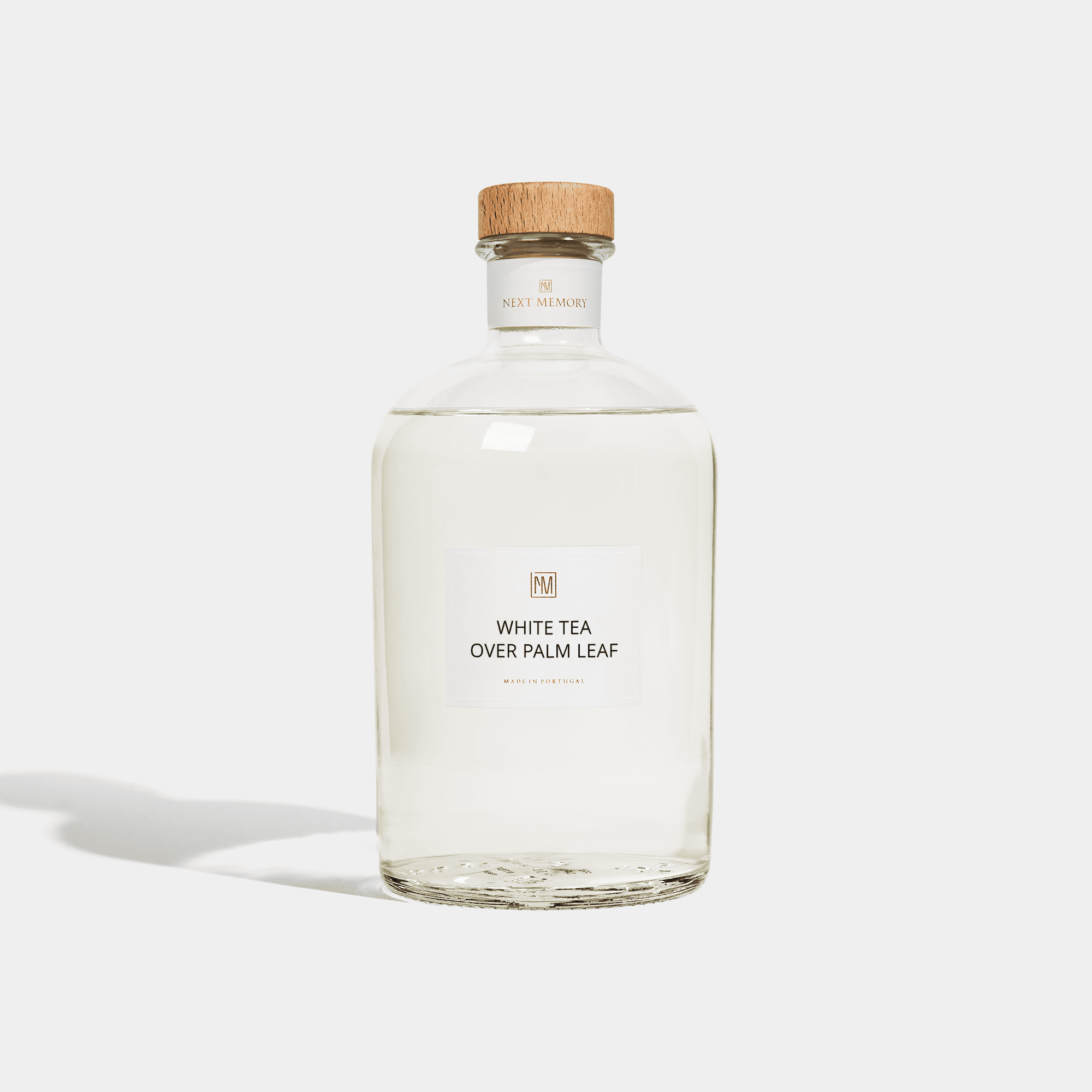 DiffuserLarge_WhiteTeaOverPalmLeaf