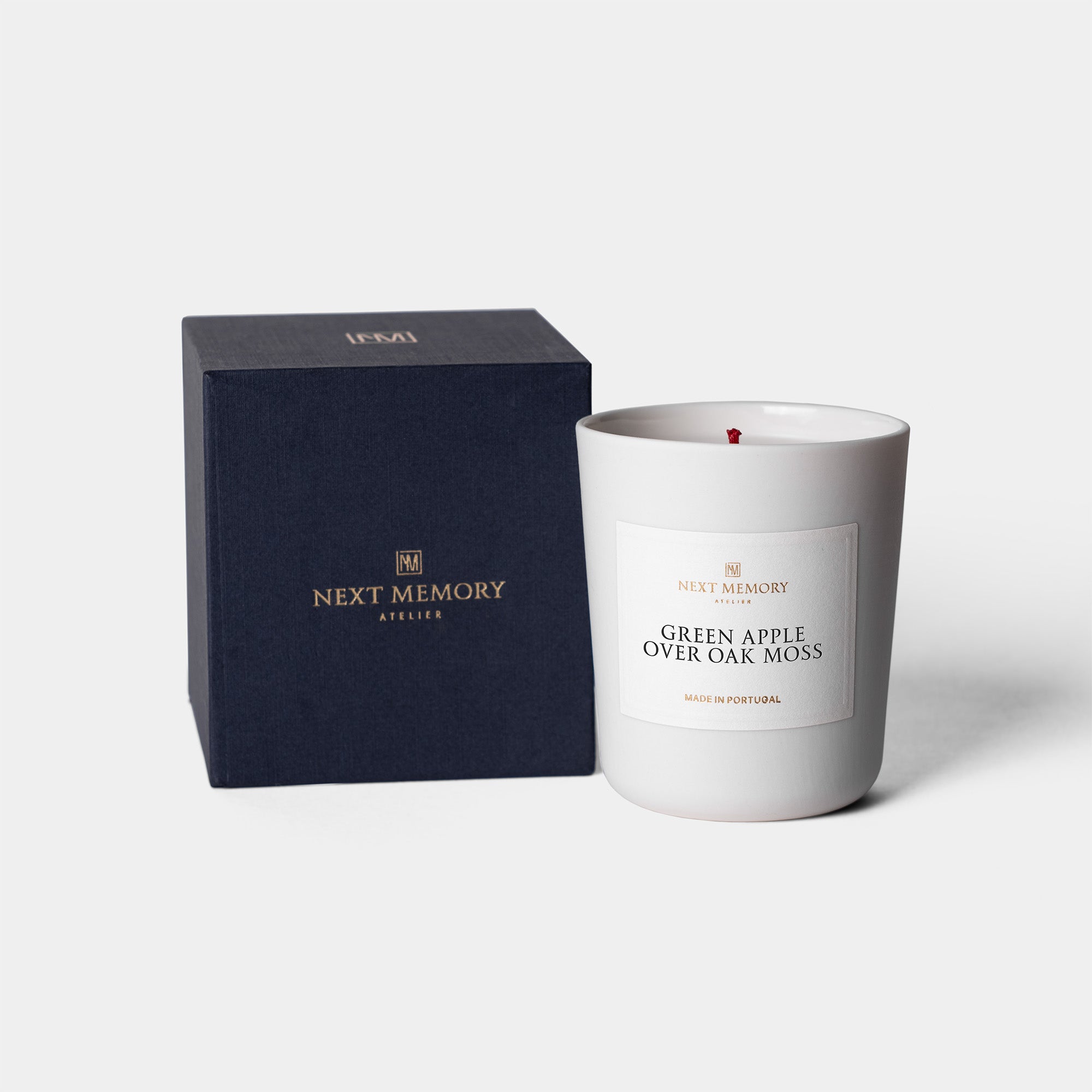 green apple over oak moss small candle with box