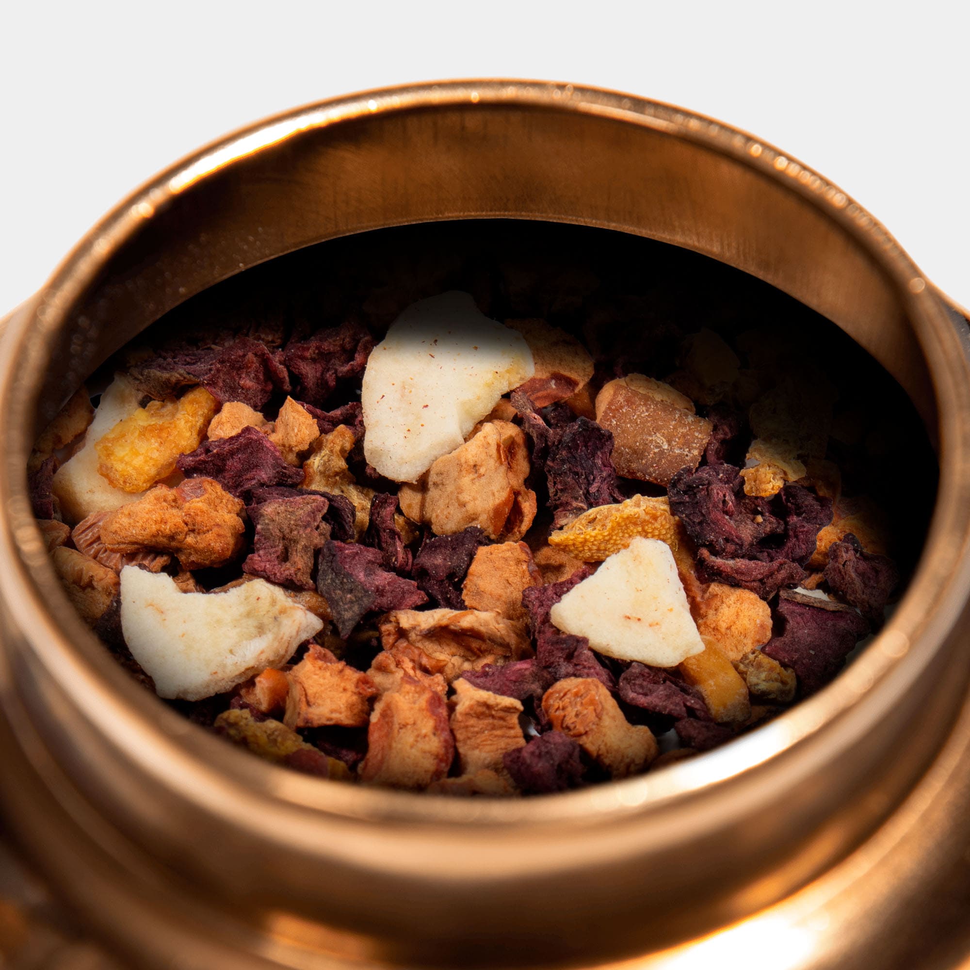 poção nº 2 infusão dentro da lata dourada